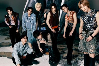 11 - Stray Kids UK Shop